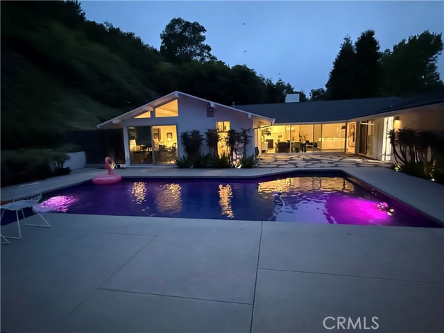 28715 Crestridge Road, Rancho Palos Verdes CA: https://media.crmls.org/medias/09038ca8-dbbb-4bb8-a05f-5d1f26449d6f.jpg