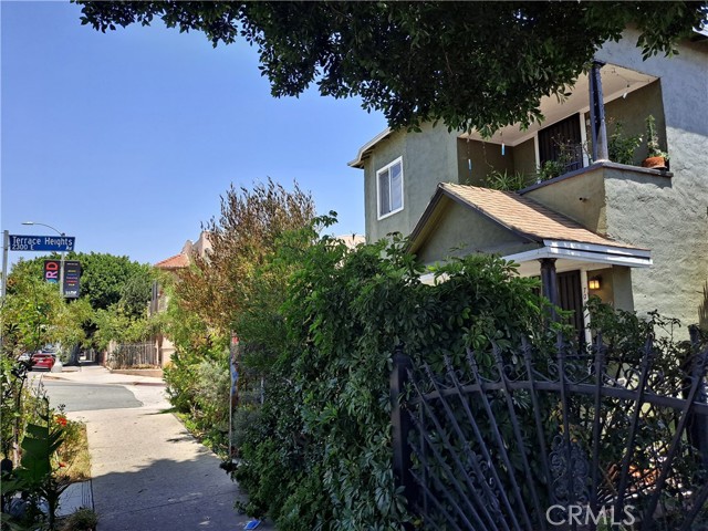 Detail Gallery Image 12 of 20 For 702 S Soto, Los Angeles,  CA 90023 - – Beds | – Baths