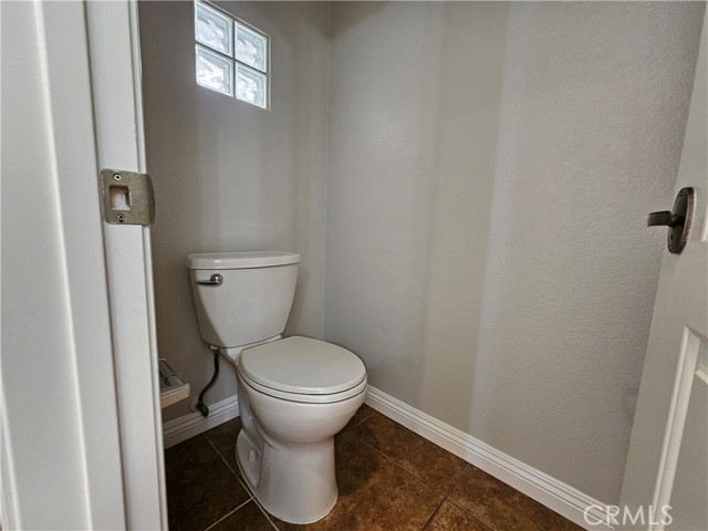 2363 Paseo Circulo, Tustin CA: https://media.crmls.org/medias/090437d8-ae72-47e5-92ae-25f0faca2a2a.jpg