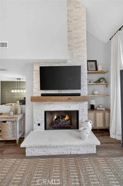 Detail Gallery Image 16 of 69 For 964 S Rim Crest, Anaheim,  CA 92807 - 2 Beds | 2/1 Baths