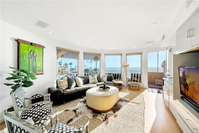 Detail Gallery Image 24 of 58 For 556 Cliff Dr a,  Laguna Beach,  CA 92651 - 3 Beds | 4 Baths