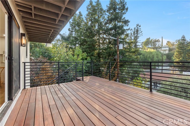 Detail Gallery Image 44 of 64 For 5166 Marmol Dr, Woodland Hills,  CA 91364 - 3 Beds | 3 Baths