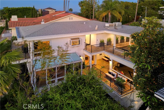 3863 Sherwood Place, Sherman Oaks CA: https://media.crmls.org/medias/09060248-a214-42f4-992d-e1bf7f904750.jpg