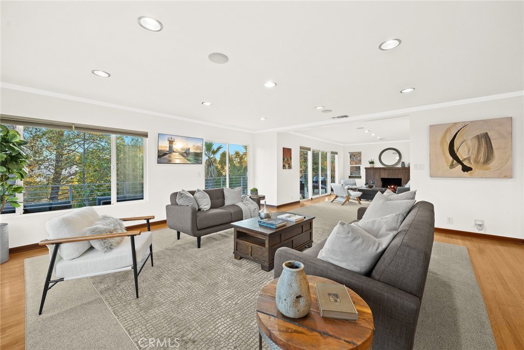 1640 Parkridge DriveGlendale img 12