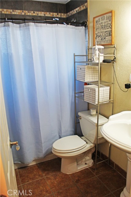 Detail Gallery Image 12 of 31 For 607 E Monroe Street, Santa Maria,  CA 93454 - 5 Beds | 3 Baths