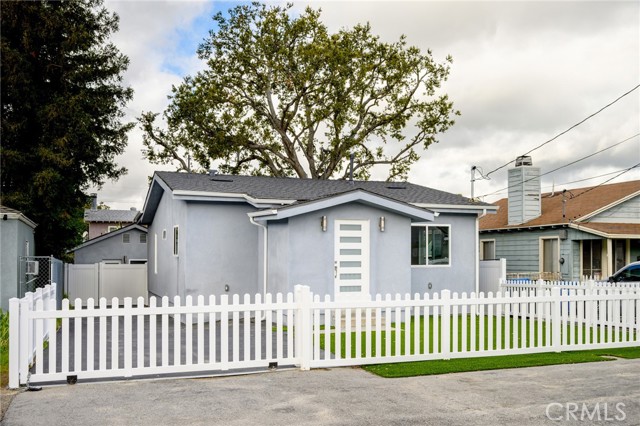 10333 Scoville Avenue photo 1