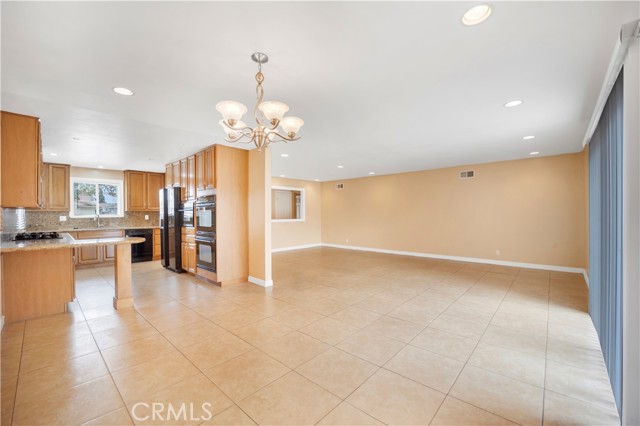 16924 Belforest Drive, Carson CA: https://media.crmls.org/medias/0906e12b-0e68-49a3-8572-ebb426f1a2de.jpg