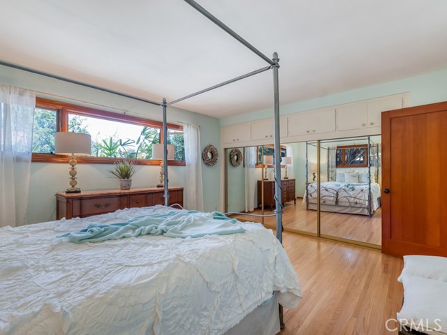 10335 Sylvia Avenue, Porter Ranch CA: https://media.crmls.org/medias/09074349-f672-4730-ac11-a60fc6f95ccc.jpg