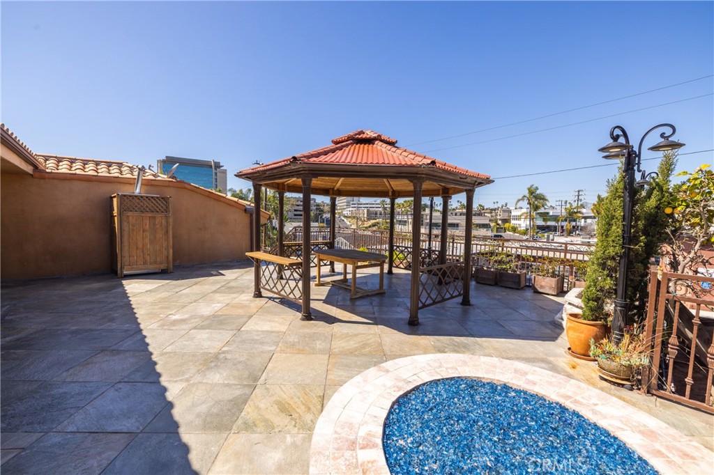 401 Holmwood Drive