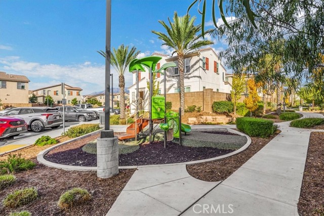 Detail Gallery Image 40 of 41 For 7155 Citrus Ave #302,  Fontana,  CA 92336 - 3 Beds | 2/1 Baths