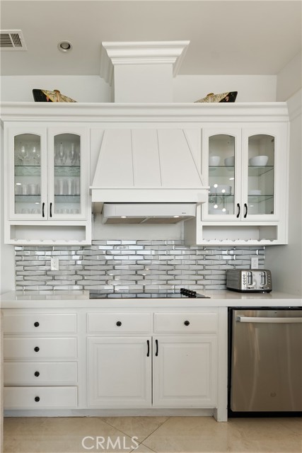 Detail Gallery Image 11 of 52 For 3610 Monserate Hill Ct, Fallbrook,  CA 92028 - 4 Beds | 3/1 Baths