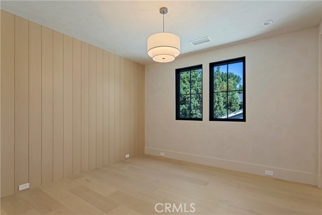 4239 Rhodes Avenue, Studio City CA: https://media.crmls.org/medias/090a2170-3f24-4c97-8ceb-527505d5be7a.jpg