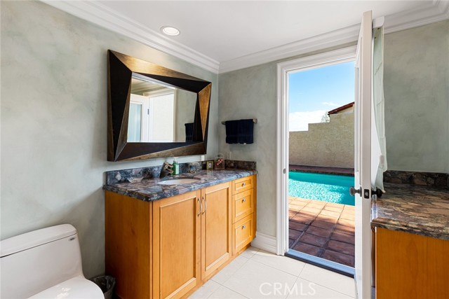 34 sage, Bell Canyon CA: https://media.crmls.org/medias/090a5ab3-e5a8-4cc7-a23e-2ef514297843.jpg