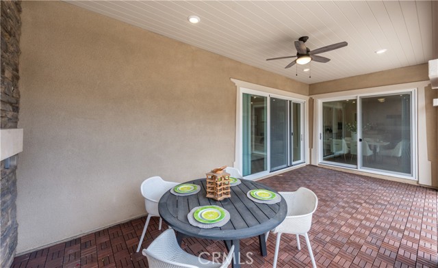 54 Sagan Way, Irvine CA: https://media.crmls.org/medias/090ad361-be67-4115-a1ec-57f824da9889.jpg