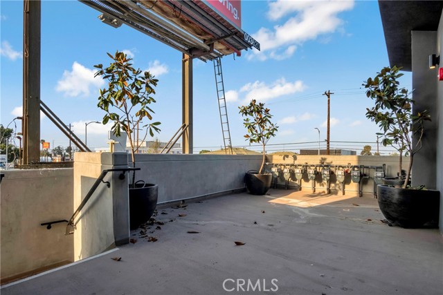 Detail Gallery Image 14 of 20 For 10035 S Western Ave #104,  Los Angeles,  CA 90047 - 2 Beds | 2 Baths
