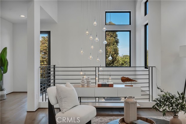 332 Avenue E, Redondo Beach, California 90277, 5 Bedrooms Bedrooms, ,6 BathroomsBathrooms,Residential,For Sale,Avenue E,SB26070979