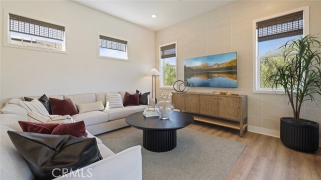 450 Loon, Irvine CA: https://media.crmls.org/medias/090b9e03-ff90-4a01-a103-4b4f03258da6.jpg