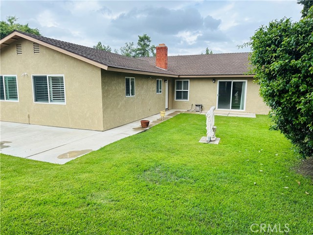 26051 Lawton Avenue, Loma Linda CA: https://media.crmls.org/medias/090cb663-a619-498b-918f-c50d73ceee89.jpg