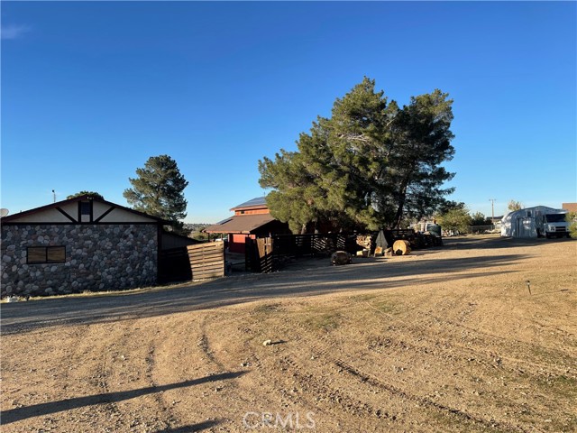 Detail Gallery Image 24 of 58 For 19574 Happy Valley, Apple Valley,  CA 92308 - 4 Beds | 3/1 Baths