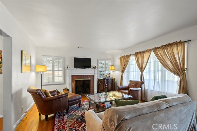 Detail Gallery Image 7 of 45 For 2937 Claremont Heights, Claremont,  CA 91711 - 3 Beds | 2/1 Baths