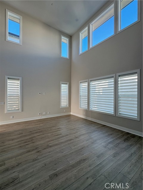 Detail Gallery Image 11 of 41 For 160 Longden, Lake Forest,  CA 92630 - 4 Beds | 4 Baths