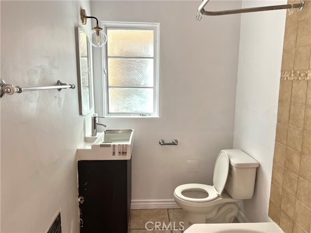 Detail Gallery Image 13 of 17 For 5253 1/2 Denny Ave, North Hollywood,  CA 91601 - 0 Beds | 1 Baths