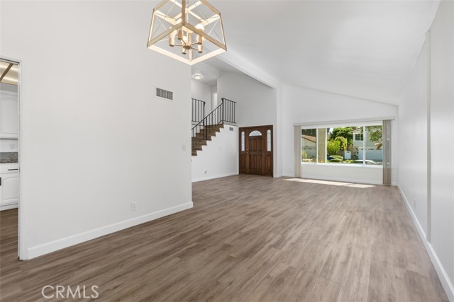 Detail Gallery Image 8 of 37 For 3521 Pecan St, Irvine,  CA 92606 - 4 Beds | 3 Baths