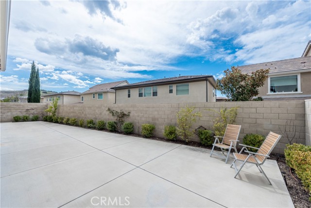 54 Sagan Way, Irvine CA: https://media.crmls.org/medias/0910693c-2205-41db-bede-f8f03752d12f.jpg
