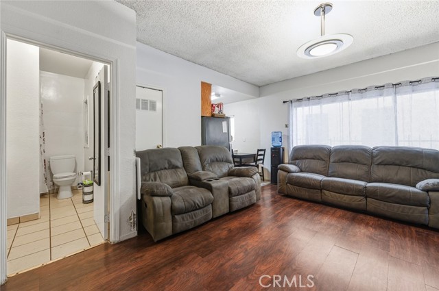 Detail Gallery Image 10 of 43 For 1136 Arapahoe, Los Angeles,  CA 90006 - – Beds | – Baths