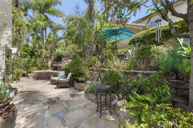 19066 Willow Brook, Lake Forest CA: https://media.crmls.org/medias/091072ff-b079-4e88-b1f1-674b6bbae1fe.jpg