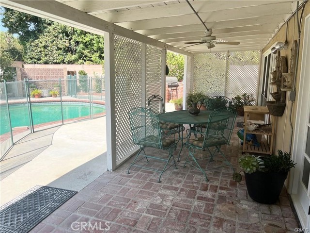 Detail Gallery Image 20 of 20 For 5341 Dubois Ave, Woodland Hills,  CA 91367 - 4 Beds | 2/1 Baths