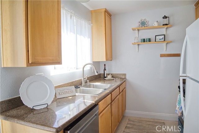 3535 205 Madison Ave, San Diego CA: https://media.crmls.org/medias/0911962d-d138-46e8-835b-3bb7dab1b5bc.jpg