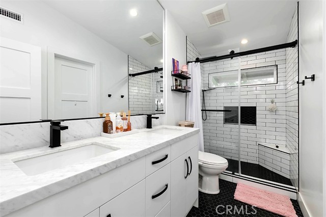2111 Vista Entrada, Newport Beach CA: https://media.crmls.org/medias/0911b5a3-04c7-4782-a32c-52967f17dc5b.jpg