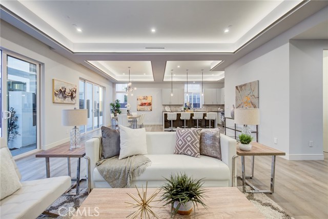 206 Juanita Avenue, Redondo Beach, California 90277, 4 Bedrooms Bedrooms, ,3 BathroomsBathrooms,Residential,Sold,Juanita,PV20030908