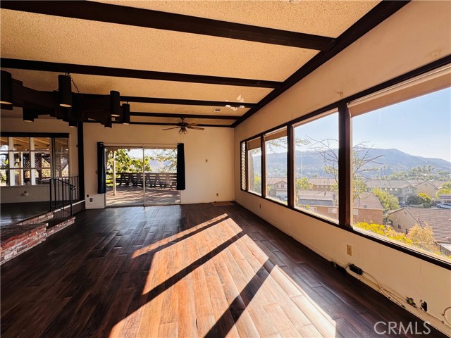 12257 Skywood Court, Riverside CA: https://media.crmls.org/medias/09125b50-40ab-483f-9cf6-2f6d37a07e89.jpg