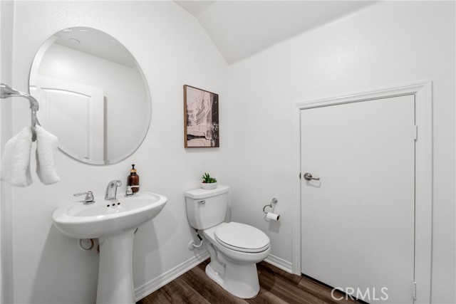 Detail Gallery Image 3 of 15 For 16725 Petrus Ln, Fontana,  CA 92336 - 3 Beds | 2/1 Baths