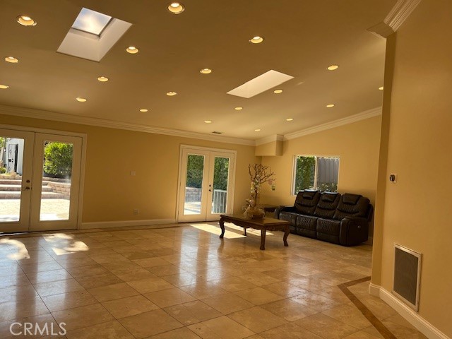 Detail Gallery Image 25 of 48 For 6201 Corbin Ave, Tarzana,  CA 91356 - 5 Beds | 4 Baths
