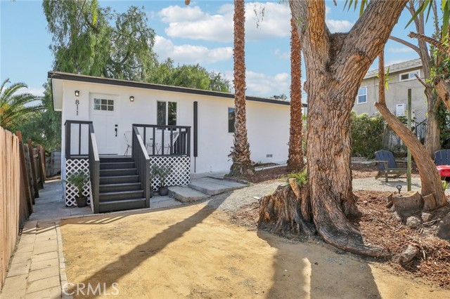 811 W Oliver Street, San Pedro CA: https://media.crmls.org/medias/0914d59a-037b-474c-ab23-357b18077613.jpg