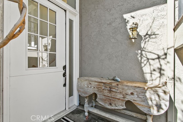 Detail Gallery Image 4 of 50 For 338 Vista Madera, Newport Beach,  CA 92660 - 2 Beds | 3 Baths