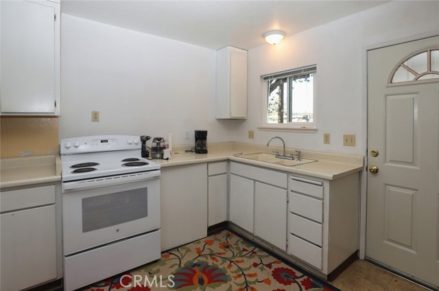 Detail Gallery Image 6 of 31 For 3420 Harrison, Clearlake,  CA 95422 - 2 Beds | 1 Baths