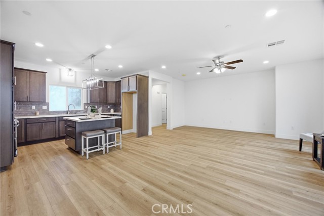 Detail Gallery Image 4 of 31 For 18671 Buckeye Pl, Tehachapi,  CA 93561 - 3 Beds | 2/1 Baths