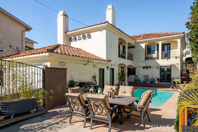 Detail Gallery Image 22 of 25 For 736 14th, Huntington Beach,  CA 92648 - 5 Beds | 3/1 Baths