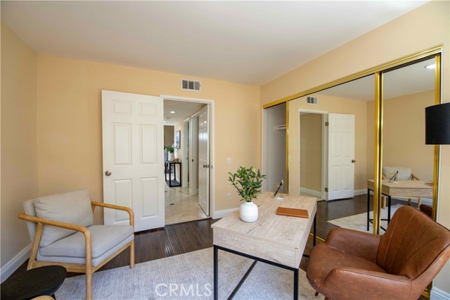 12860 Charlwood Street, Cerritos CA: https://media.crmls.org/medias/091890c7-fcb4-4bde-8249-f53f948d72f8.jpg