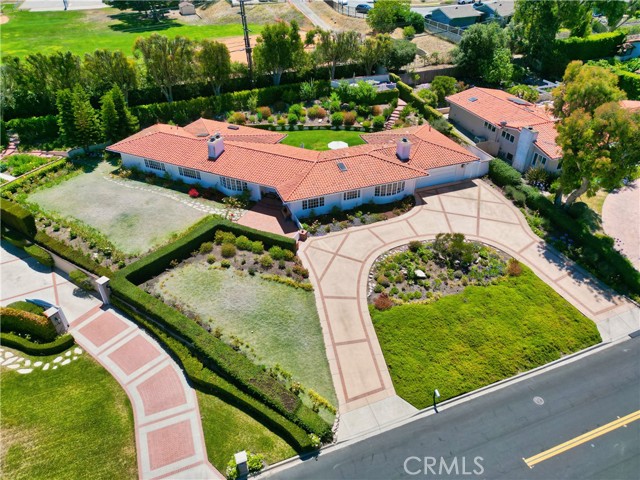1300 Granvia Altamira, Palos Verdes Estates CA: https://media.crmls.org/medias/09189dc2-dbde-45ca-8376-e2512987ec80.jpg