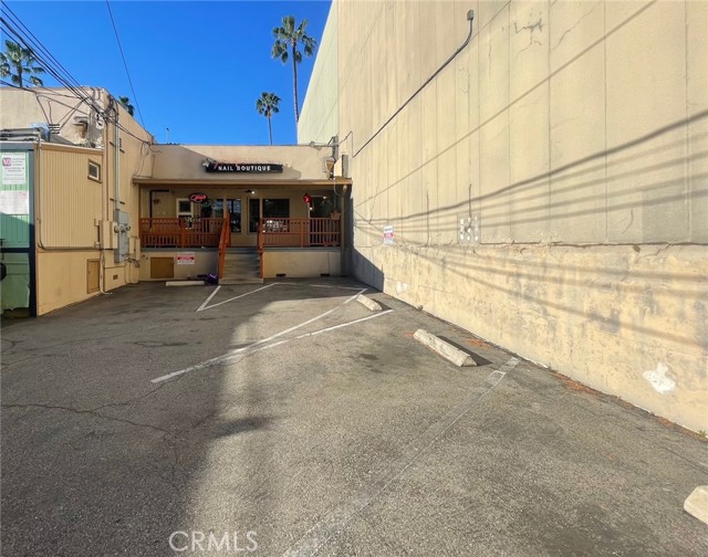  Commercial for Sale in Studio City, California