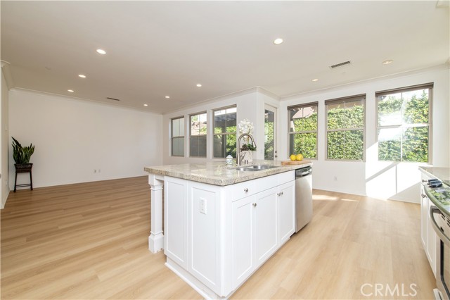 27 Maycrest, Irvine CA: https://media.crmls.org/medias/0918dd72-cadc-4789-80cc-550dc6fcdde6.jpg