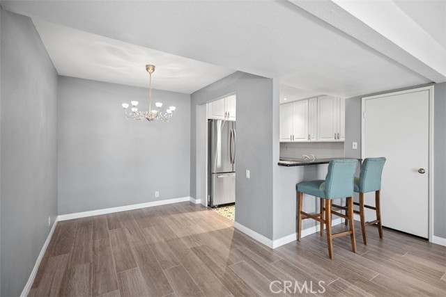 Detail Gallery Image 1 of 11 For 25761 Le Parc #19,  Lake Forest,  CA 92630 - 2 Beds | 2 Baths