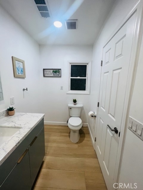 https://media.crmls.org/medias/09198145-797d-4d25-92d0-473b0eae5d56.jpg?preset=X-Large