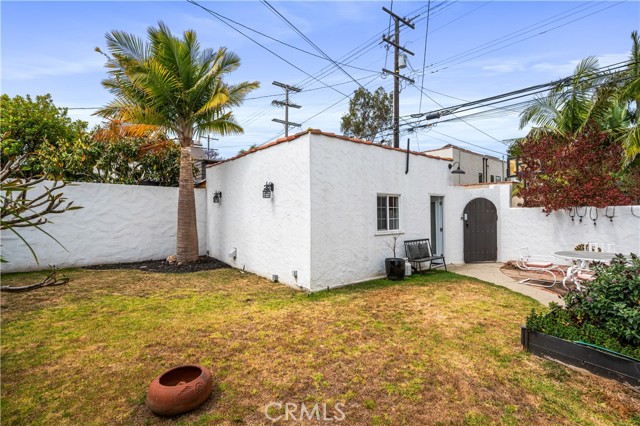 Detail Gallery Image 30 of 38 For 5022 E Broadway, Long Beach,  CA 90803 - 2 Beds | 2 Baths