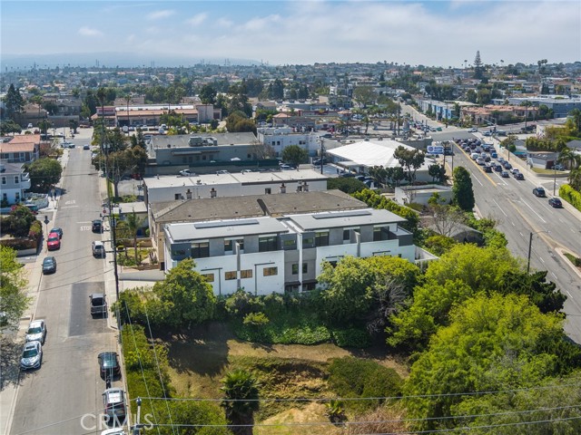 611 Aviation Way, Manhattan Beach, California 90266, 3 Bedrooms Bedrooms, ,1 BathroomBathrooms,Residential,Sold,Aviation,SB22082040